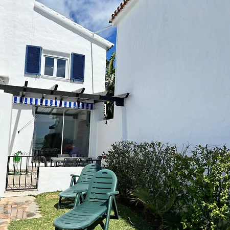 Newly Renovated 2 Bedroom Beachfront House Sitio de Calahonda