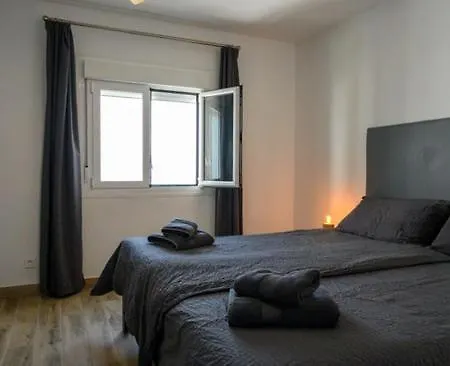 Appartement Newly Renovated 2 Bedroom Beachfront House *