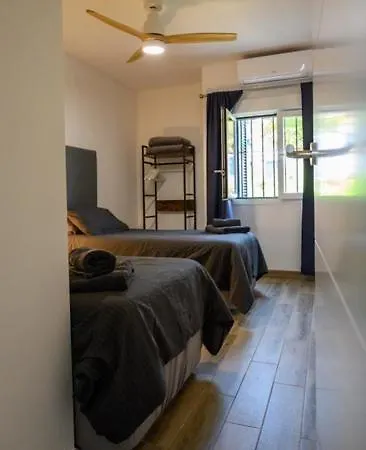 Appartement Newly Renovated 2 Bedroom Beachfront House Sitio de Calahonda